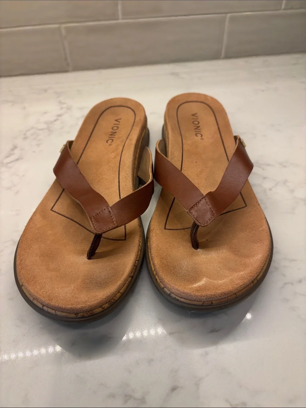 Vionic Women's Daniela Toe-post Sandal
